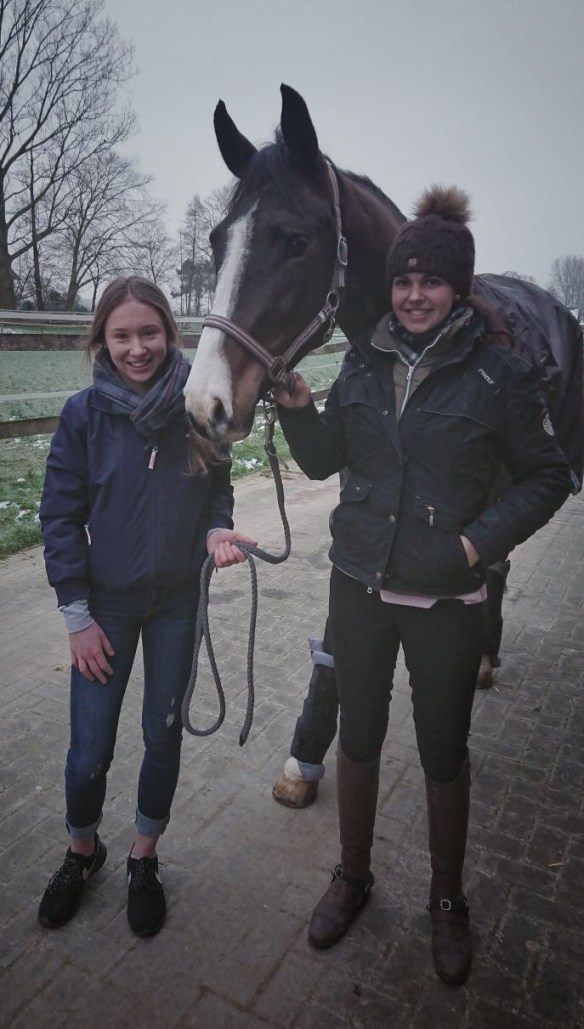 2B3DEB2A-576E-49E3-AD78-4B306F9D18EB